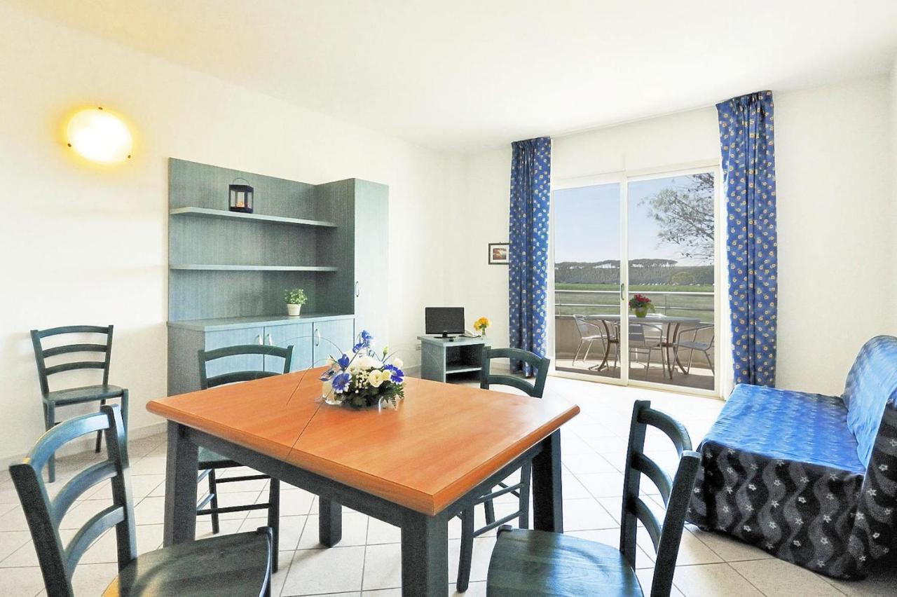 Apartment In Cecina Mare With Outdoor Pool Marina di Cecina Exterior foto